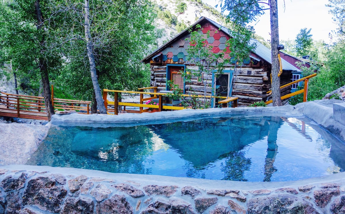 Holloaway Cabin, one of the Best Airbnbs in Colorado