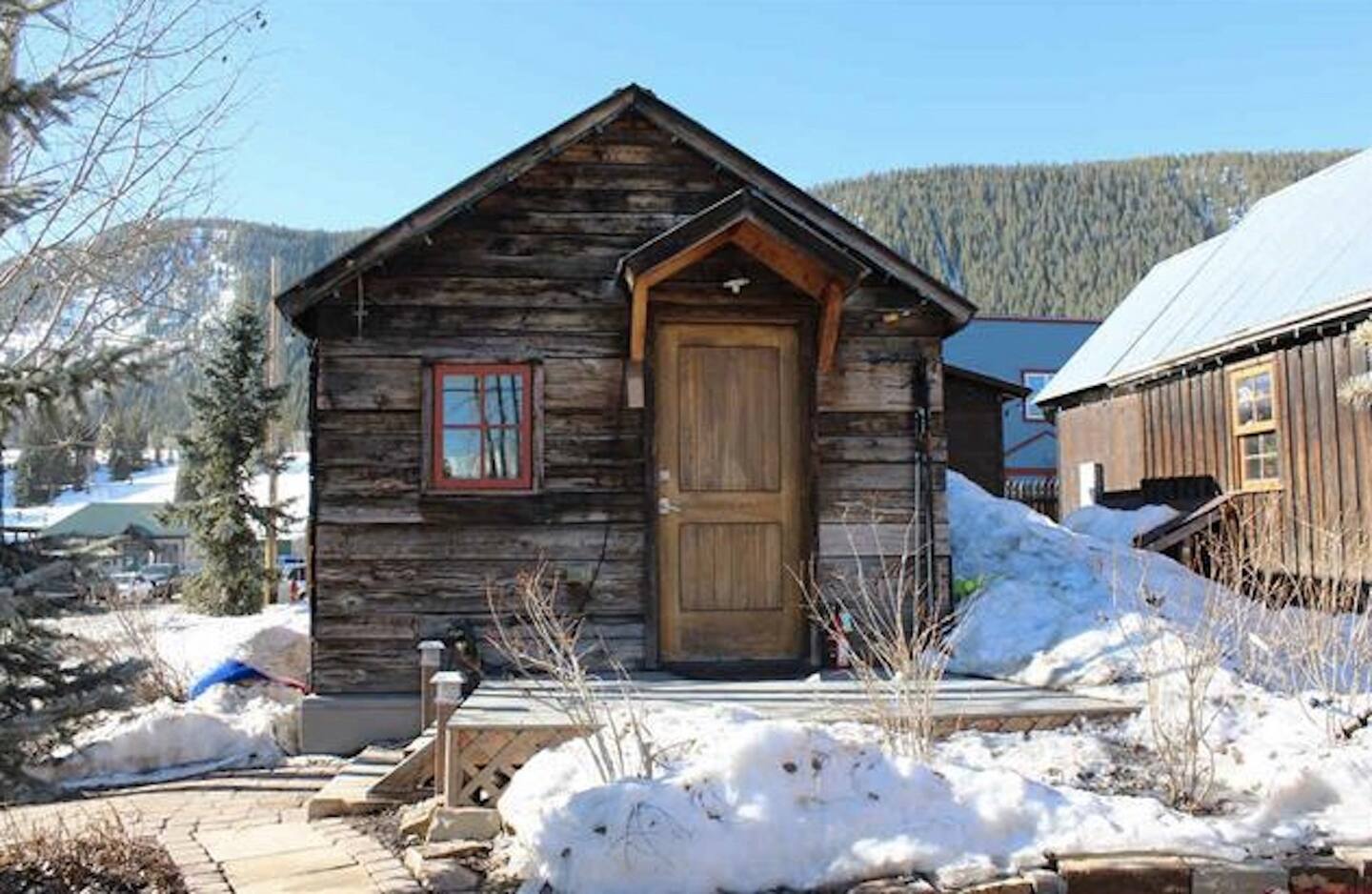 Miner's Cabin, one of the best airbnbs in Colorado