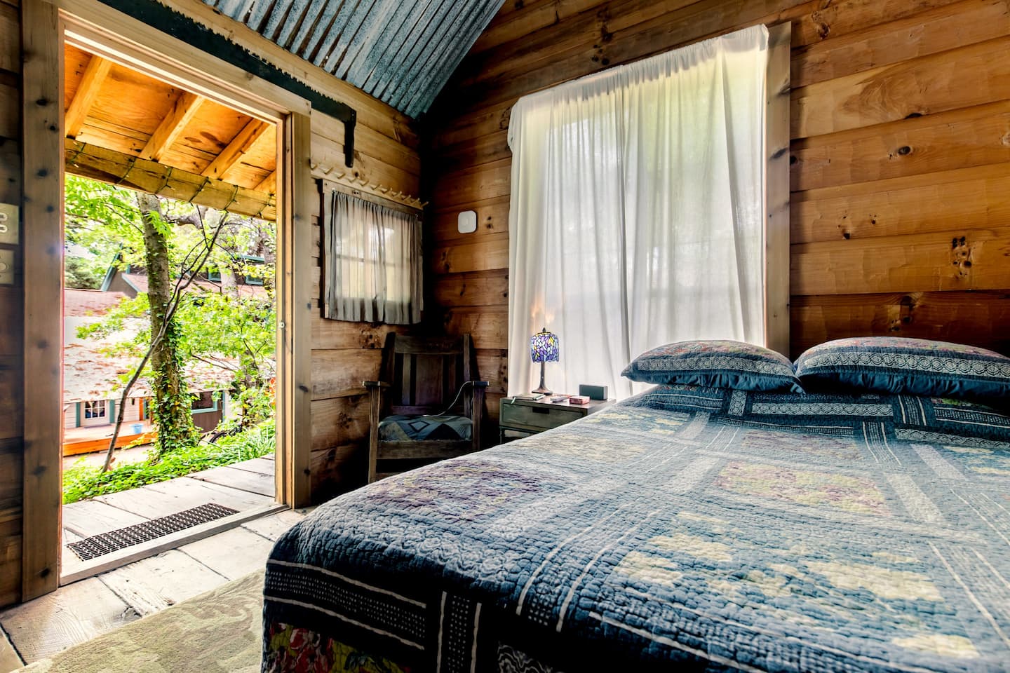 Charming Cabin in the woods, one of the best Airbnbs in Dallas Texas