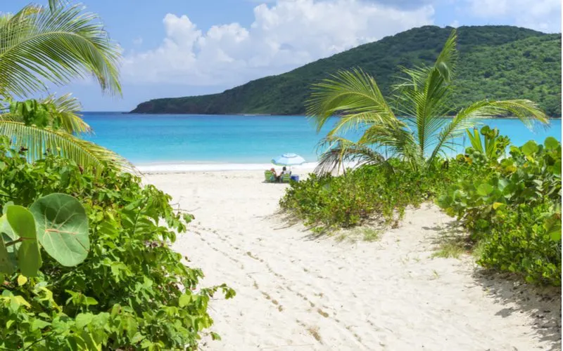 To highlight what to do at the best Airbnbs in Puerto Rico, a photo of a beach in Isla Culebra