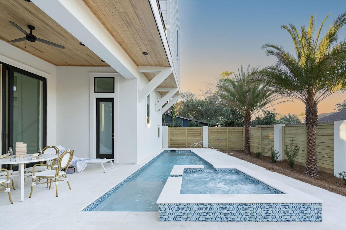 Rendezvous Villa, one of the best Airbnbs in Destin Florida