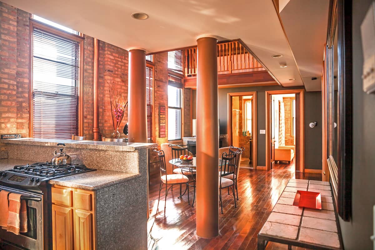 Three level skyline view penthouse, one of the best Airbnbs in Chicago