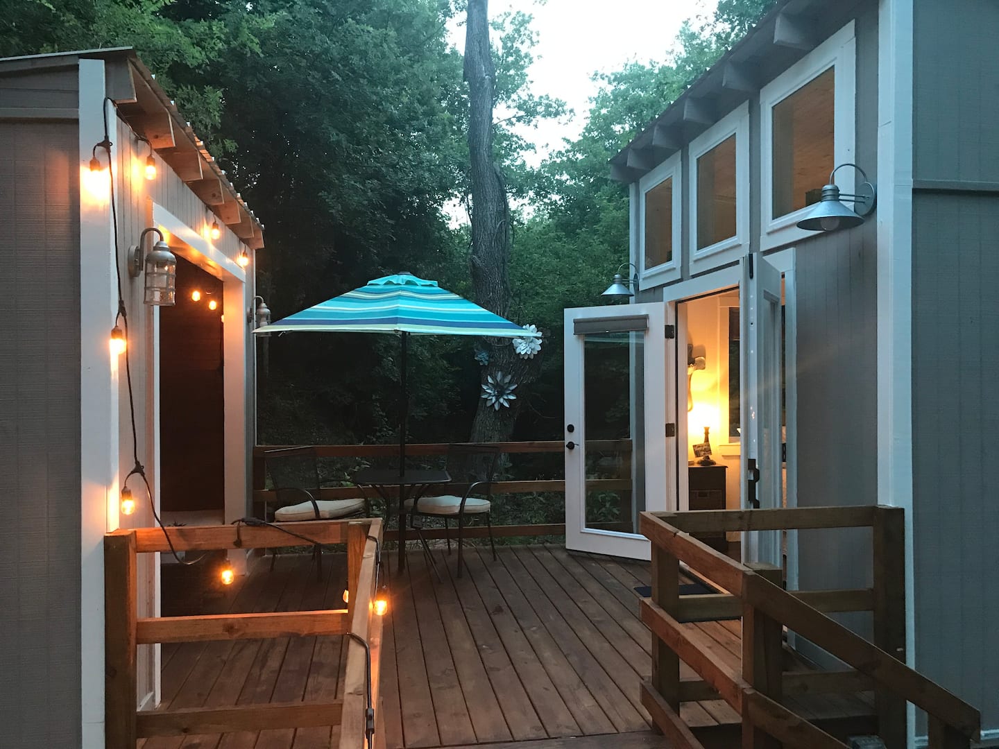 Weatherford Texas treehouse, one of the best natural Airbnbs in Texas