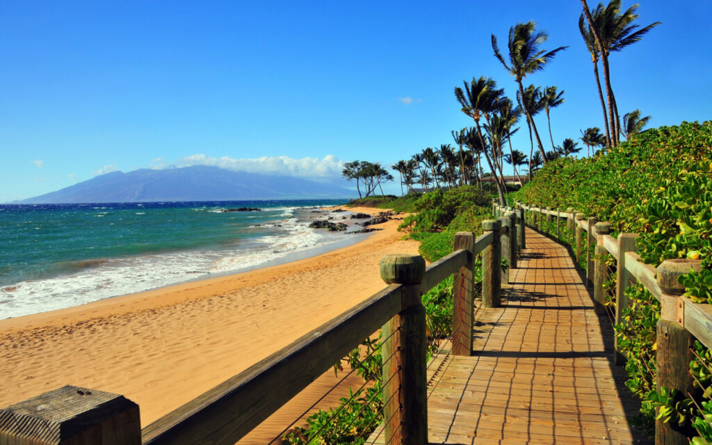 The Best Worst Times To Visit Hawaii Updated For 2024   Shutterstock 63473857 1 1024x640 