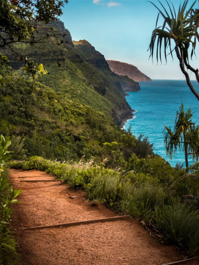 The 15 Best Hikes in Kauai