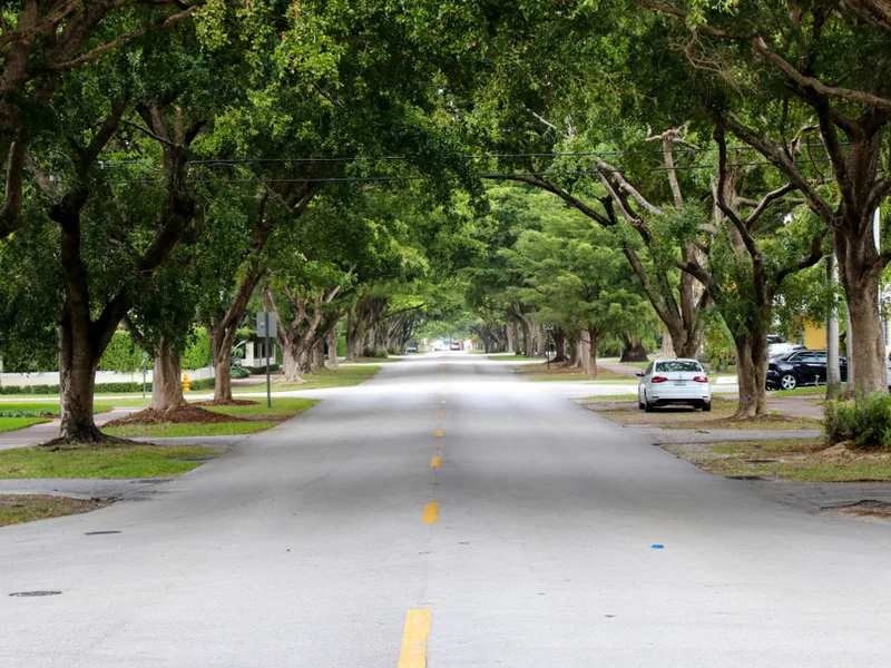 Coral way road in Miami, one of the best places to stay when visiting