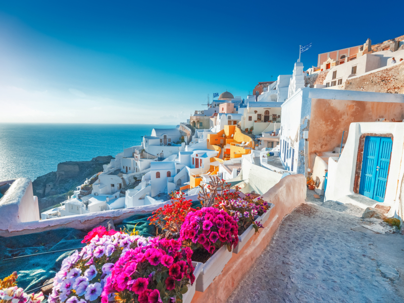 One of the best areas to stay in Santorini, Oia, which overlooks the ocean