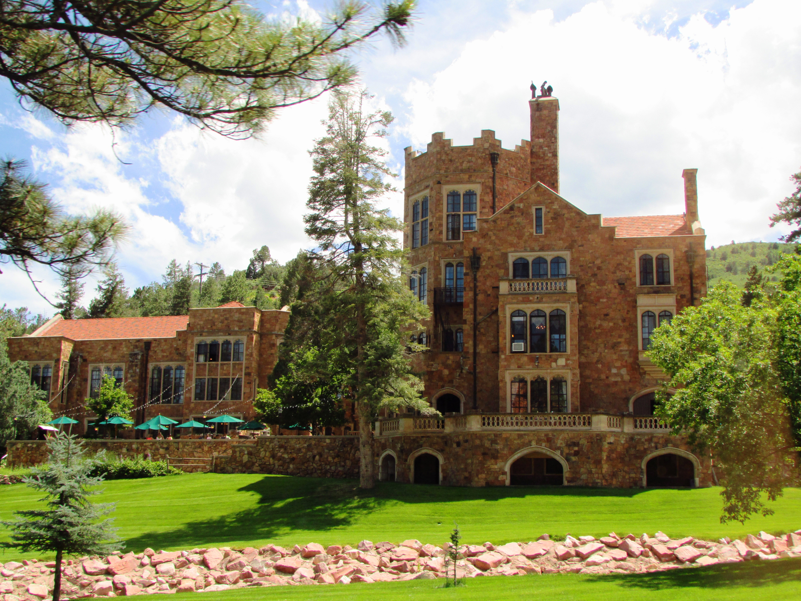 One of the best things to do in Colorado Springs, the Glen Eyrie Castle