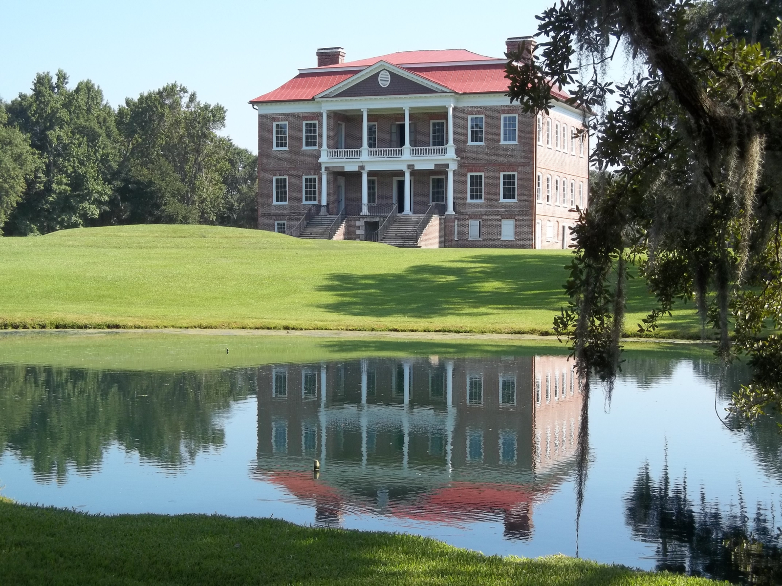 Drayton Hall, one of the best things to do in Charleston SC