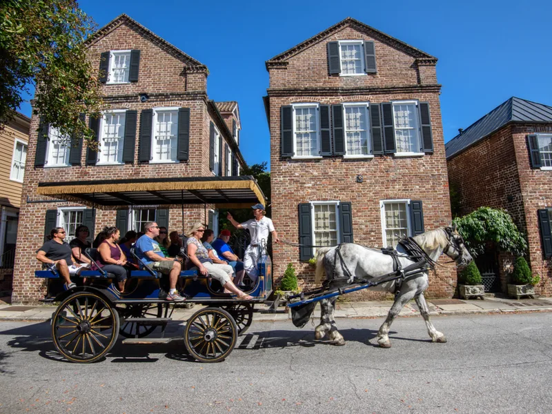 Tourists in the best part of Charleston SC to stay in, the historical district