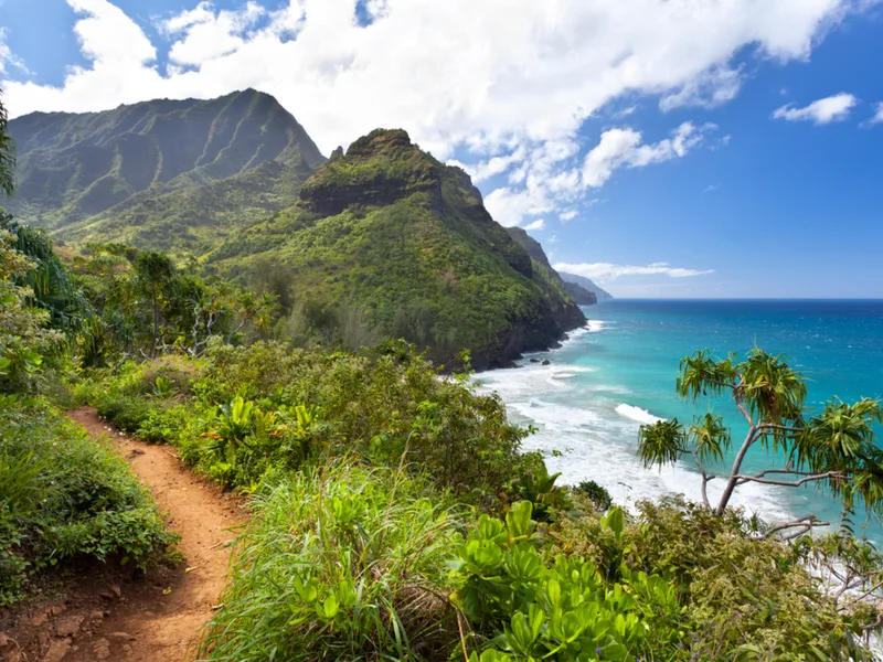 The best thing to do in Hawaii, walking the Kalalau Trail