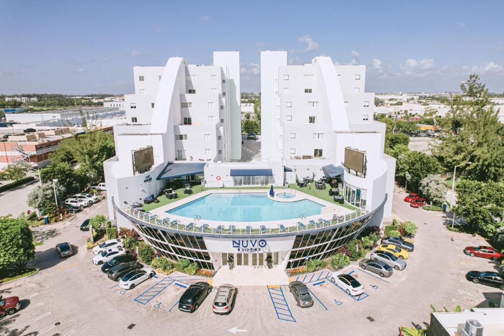 Aerial shot of one of Miami's best hotels, the NUVO Suites