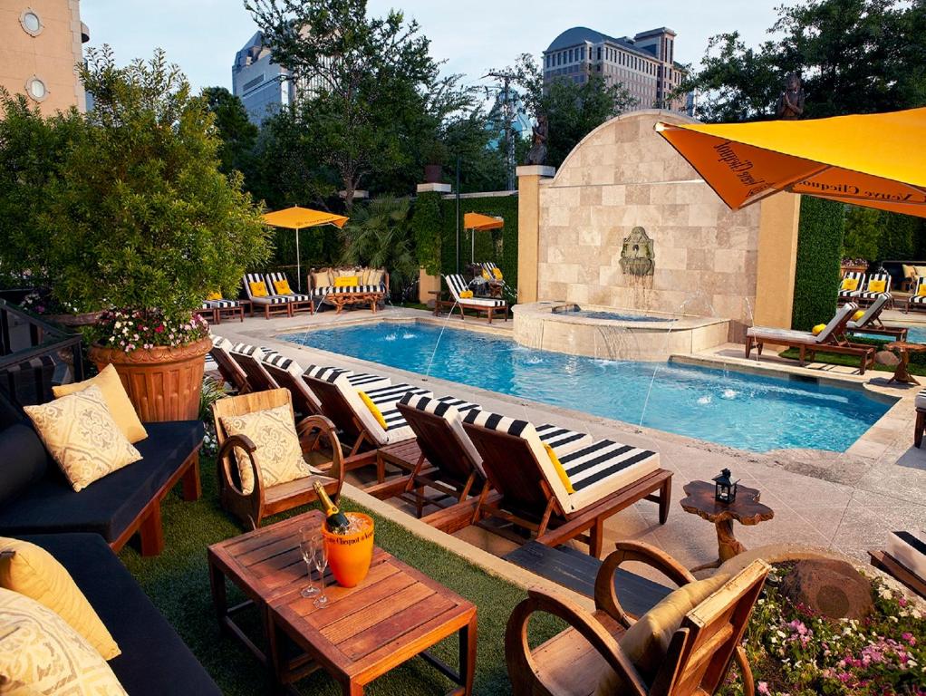 Cool pool view of Hotel Zaza, one of the best hotels in Dallas