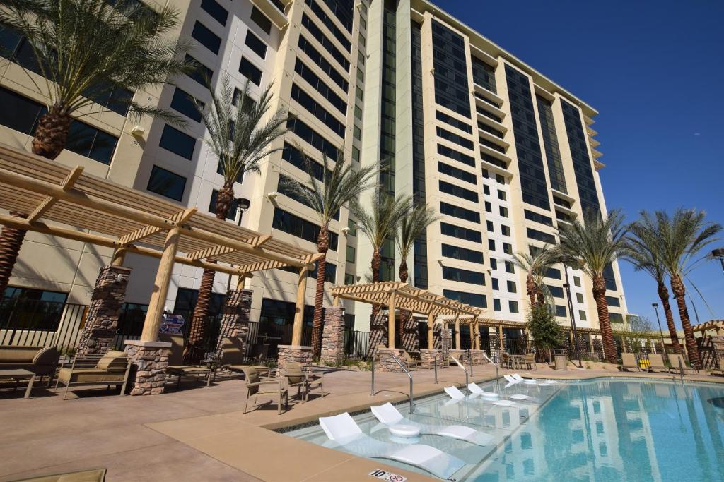 Exterior pool shot of one of the best hotels in Las Vegas, the Berkley