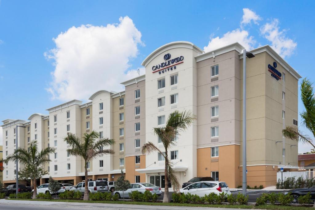 Exterior shot of the Candlewood Suites by the airport, one of the best hotels in Miami