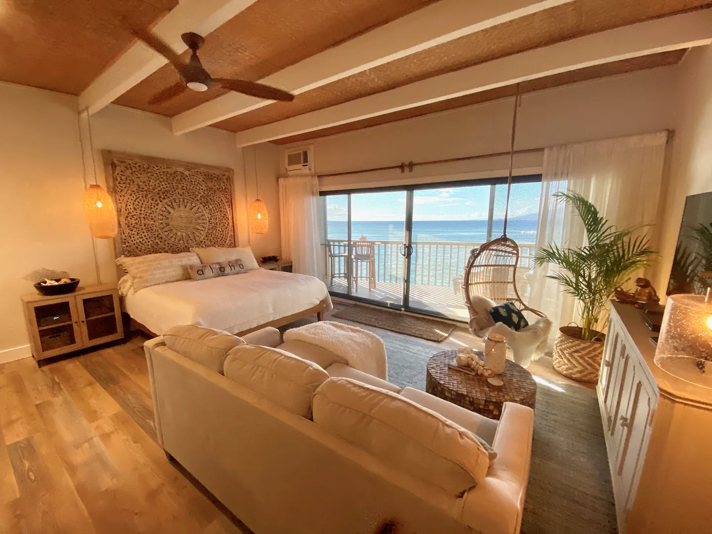 Hula Hideaway in Maui, one of the best Airbnbs in Hawaii