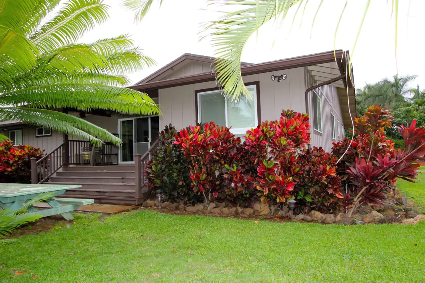 North Shore plantation-style studio, one of the best Airbnbs in Oahu