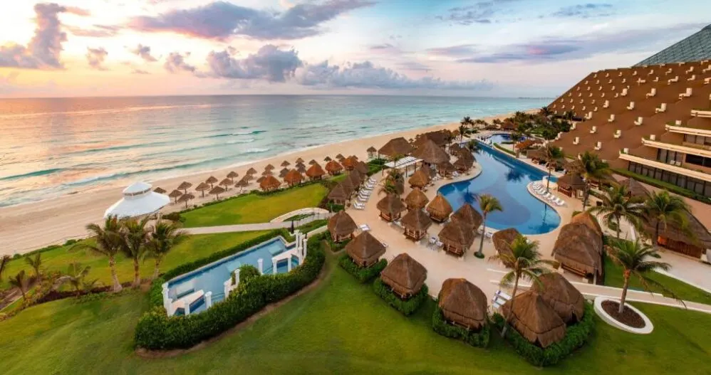 Paradisus Cancun, one of the best all-inclusive resorts in Cancun, pictured looking toward the pool