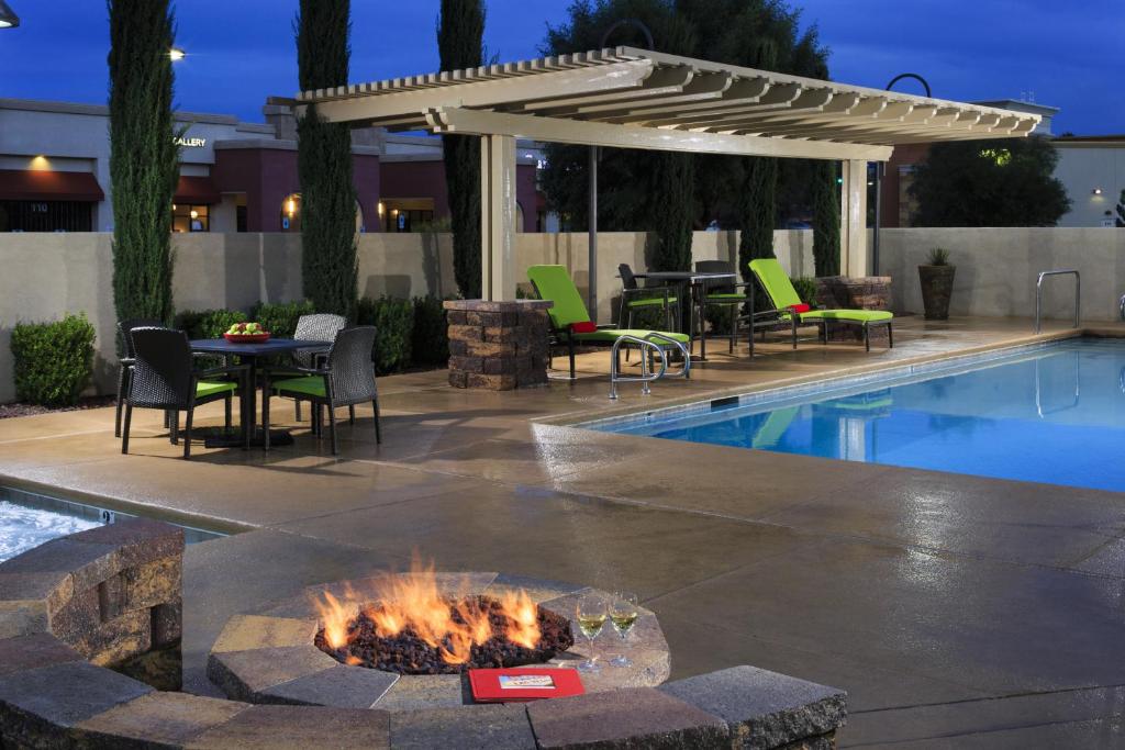 Pool area at the Hampton Inn and Suites in Las Vegas
