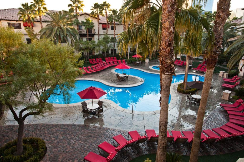 Pool at one of the best budget hotels in Las Vegas, the Tuscany Suites
