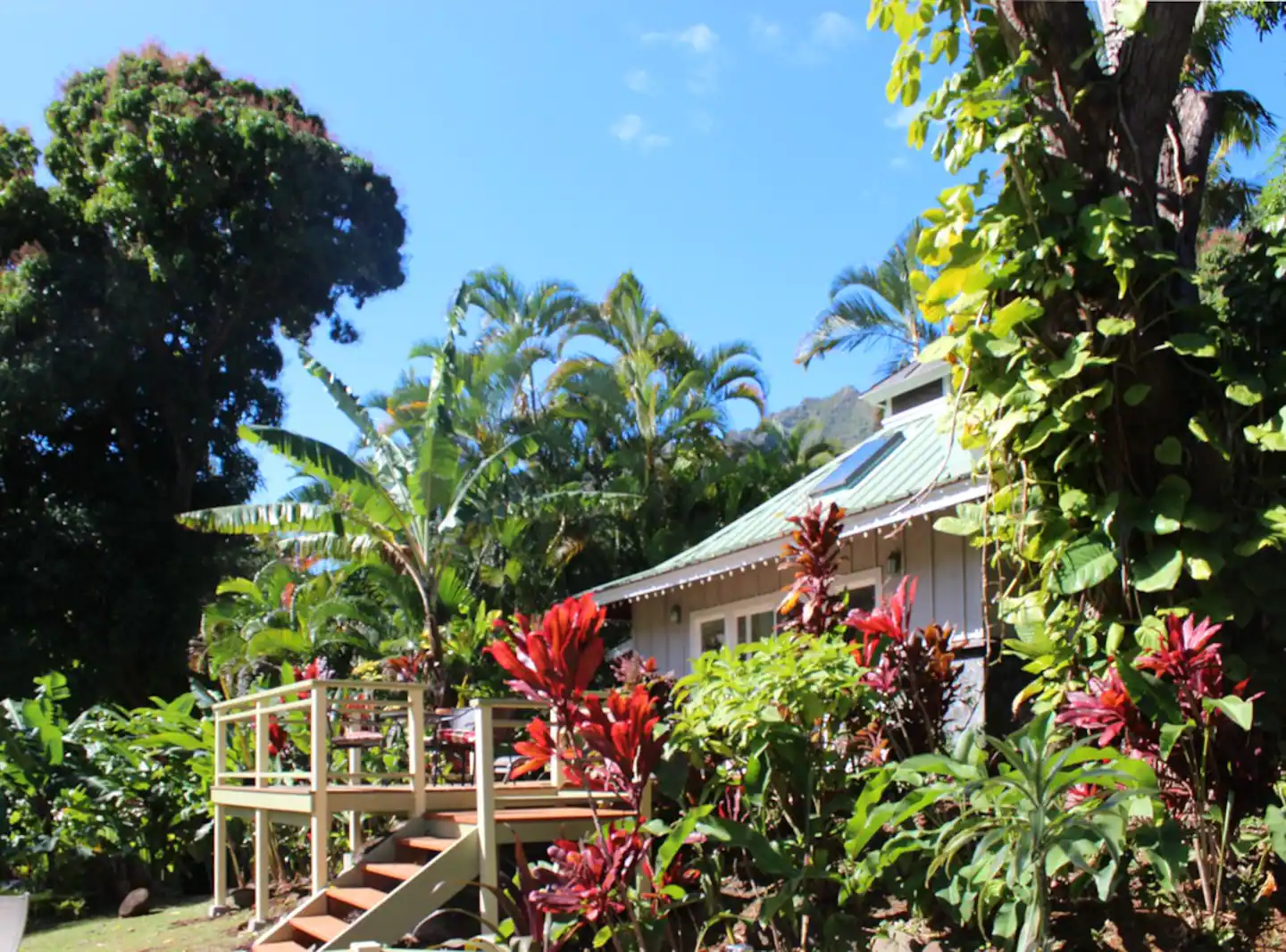 Romantic Garden Cottage, one of Hawaii's best Airbnbs