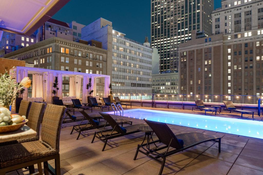 Rooftop pool view at one of New Orleans' best hotels, the NOPSI Hotel New Orleans