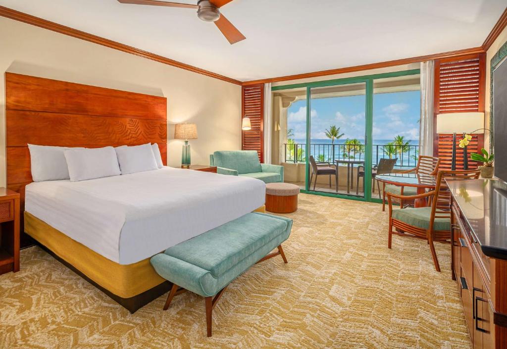 Room view of one of the best resorts in Hawaii, the Grand Hyatt Kauai, looking toward the ocean