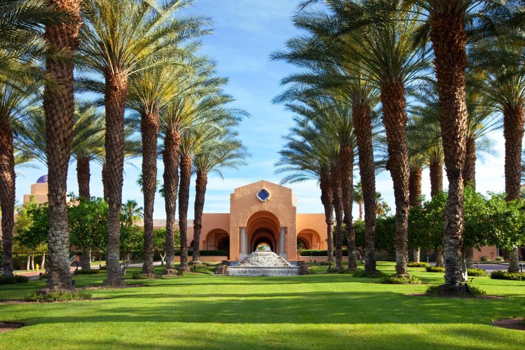 The Westin Mission Hills Golf Resort and Spa, one of the best hotels in Palm Springs
