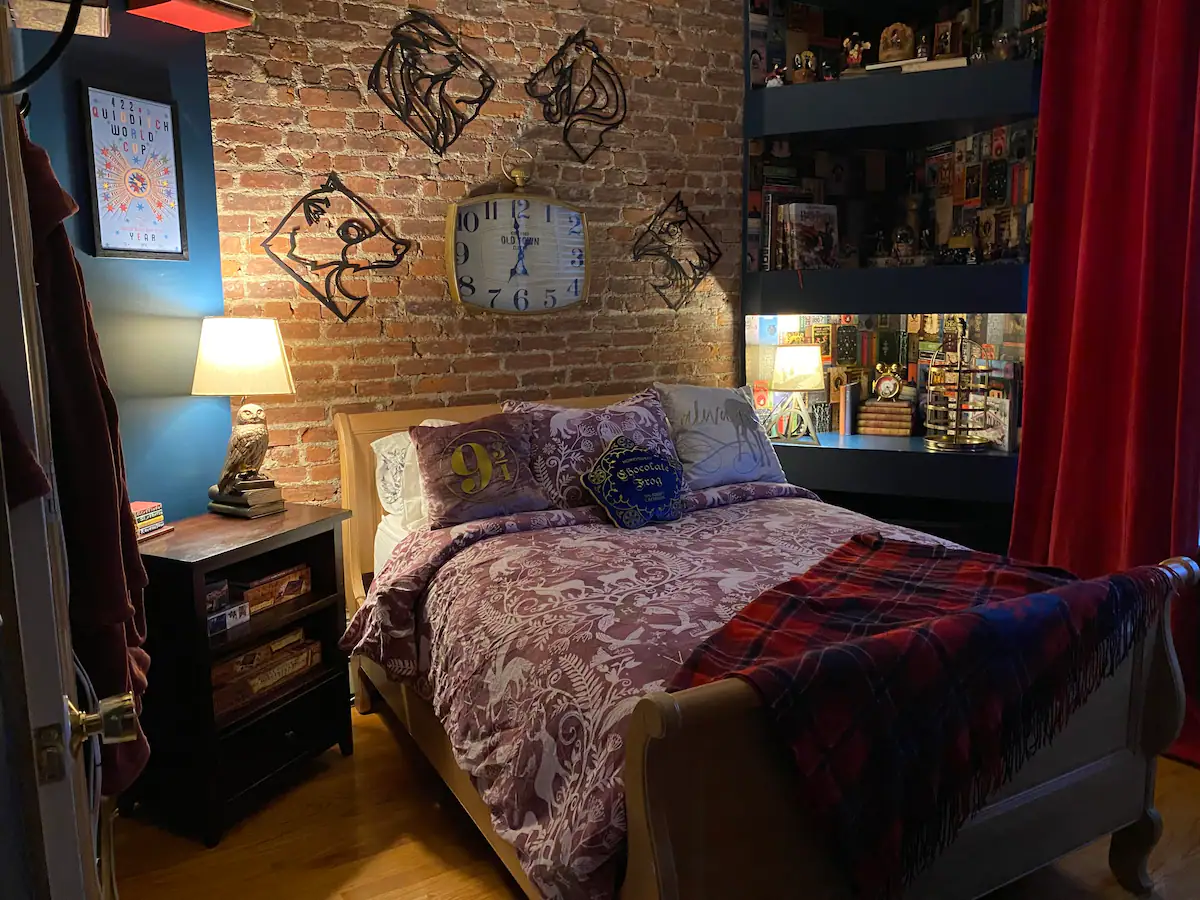 Wizards welcome, one of the best Harry Potter Themed Airbnbs in New York