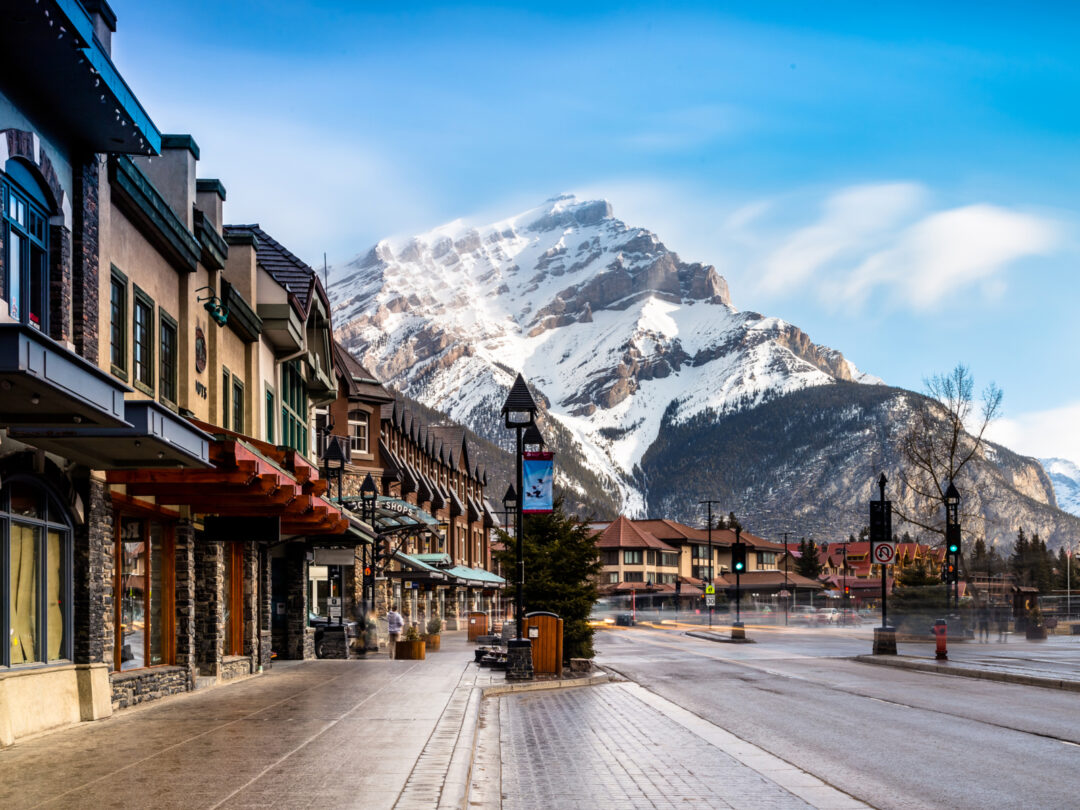 📅 The Best Time to Visit Banff National Park in 2023