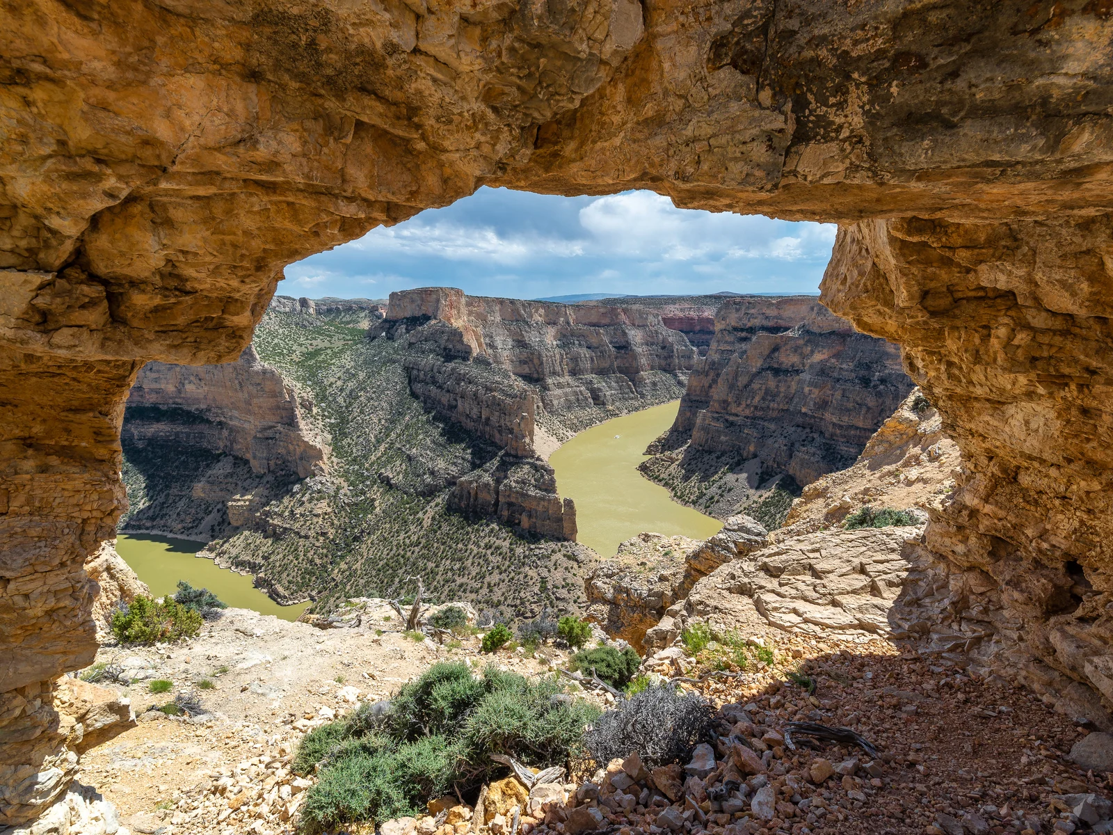 Devil's Canyon overlook at Bighorn Canyon National Recreation Area, one of the best places to visit in Montana