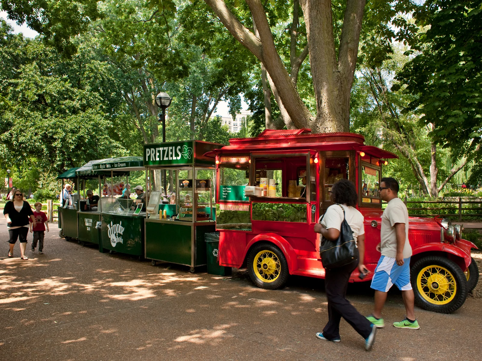 Food carts and trucks at the Lincoln Park Zoo, one of the best things to do in Chicago