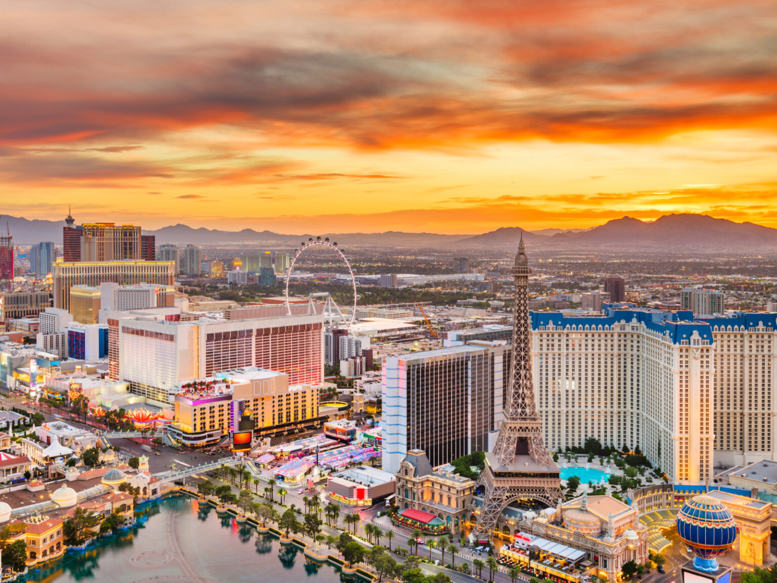 travel guide to las vegas