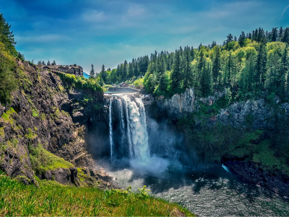 Snoqualmie Falls near Bellevue Washington, one of the best places to visit in Washington State