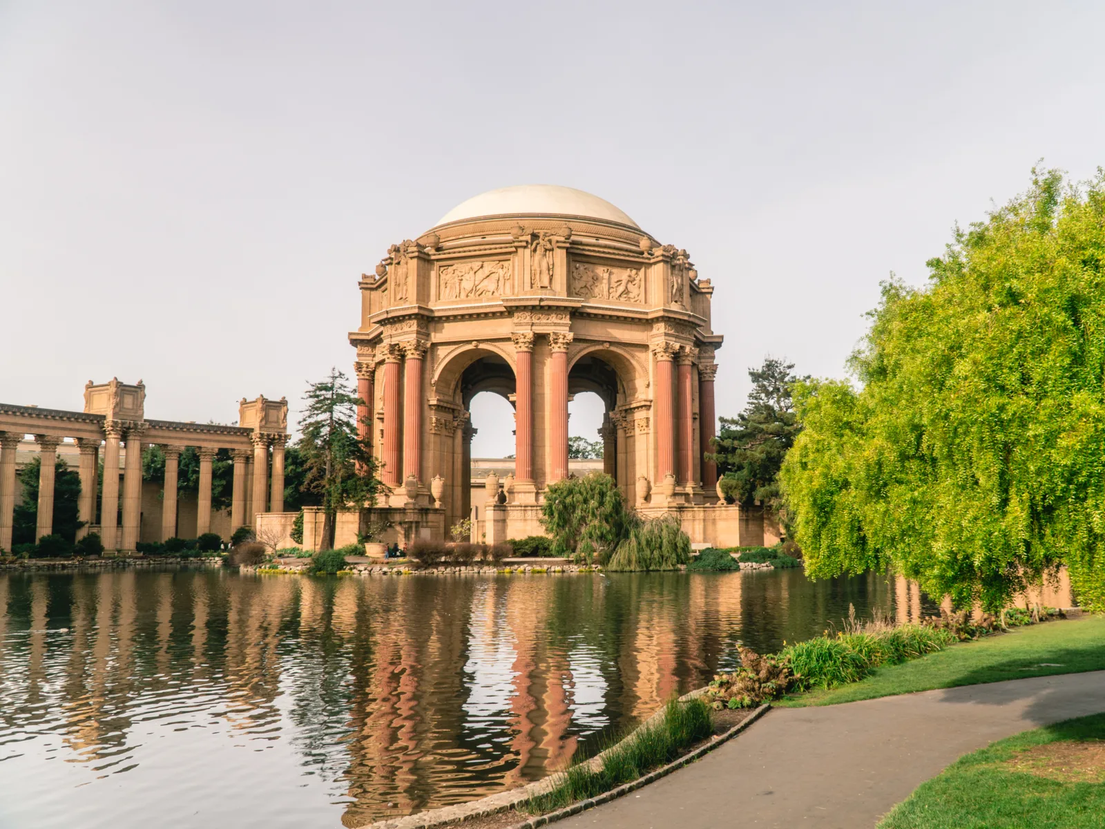Palace of Fine Arts in San Fran, one of the city's best attractions