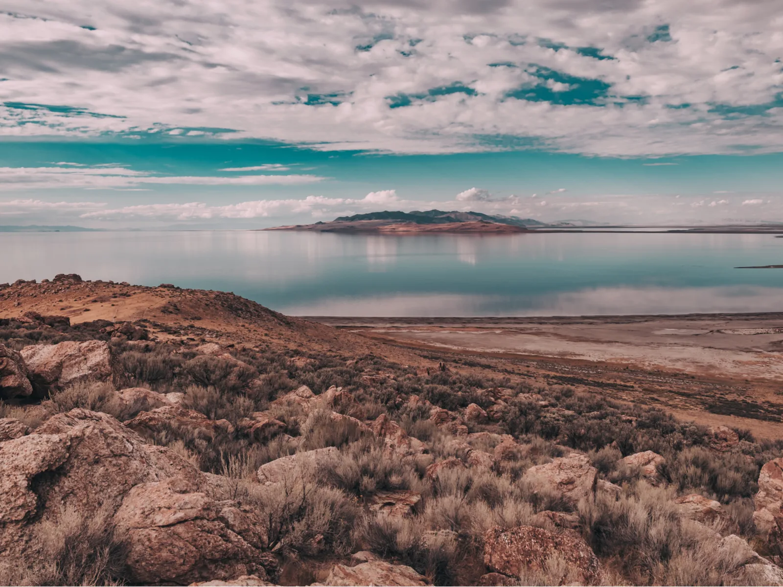 Image of the Great Salt Lake, one of the best places to visit in Utah, as seen from the shore