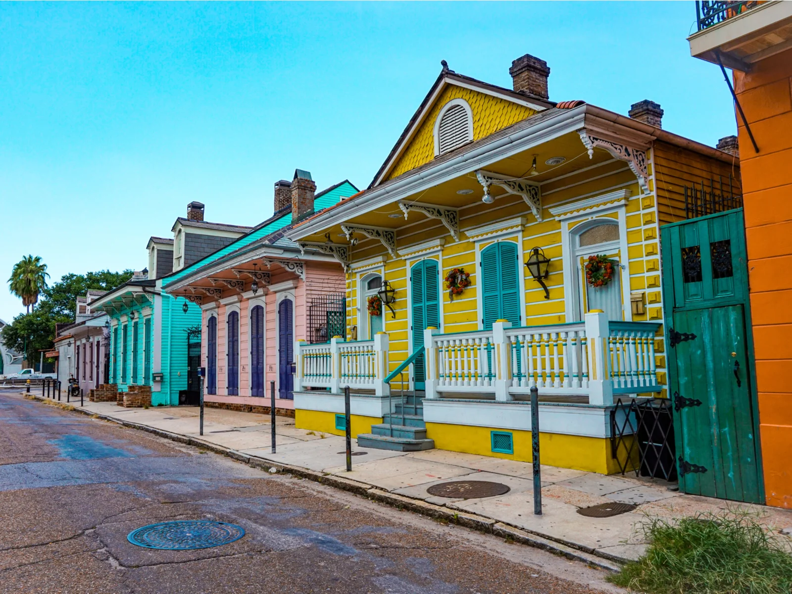 Cheapest time to visit New Orleans pictured with empty streets