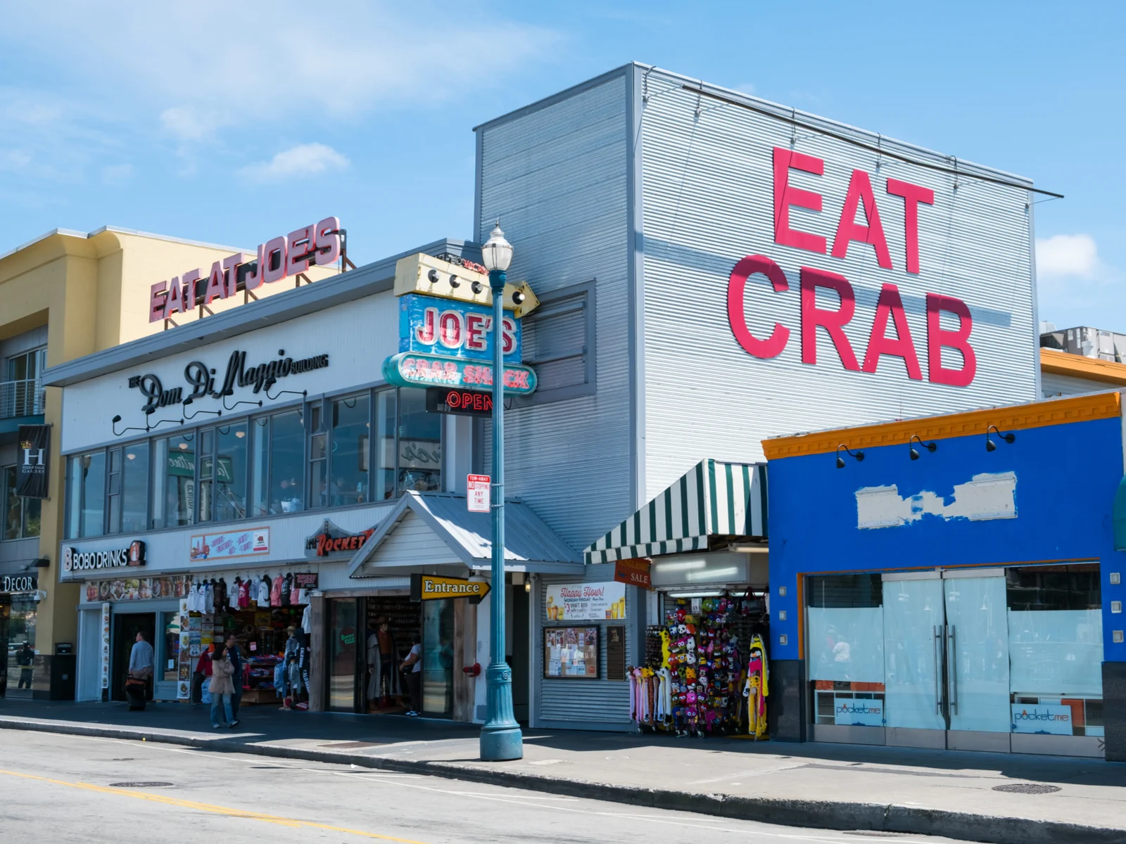 Joe's Crab Shack, one of the best things to do in San Francisco