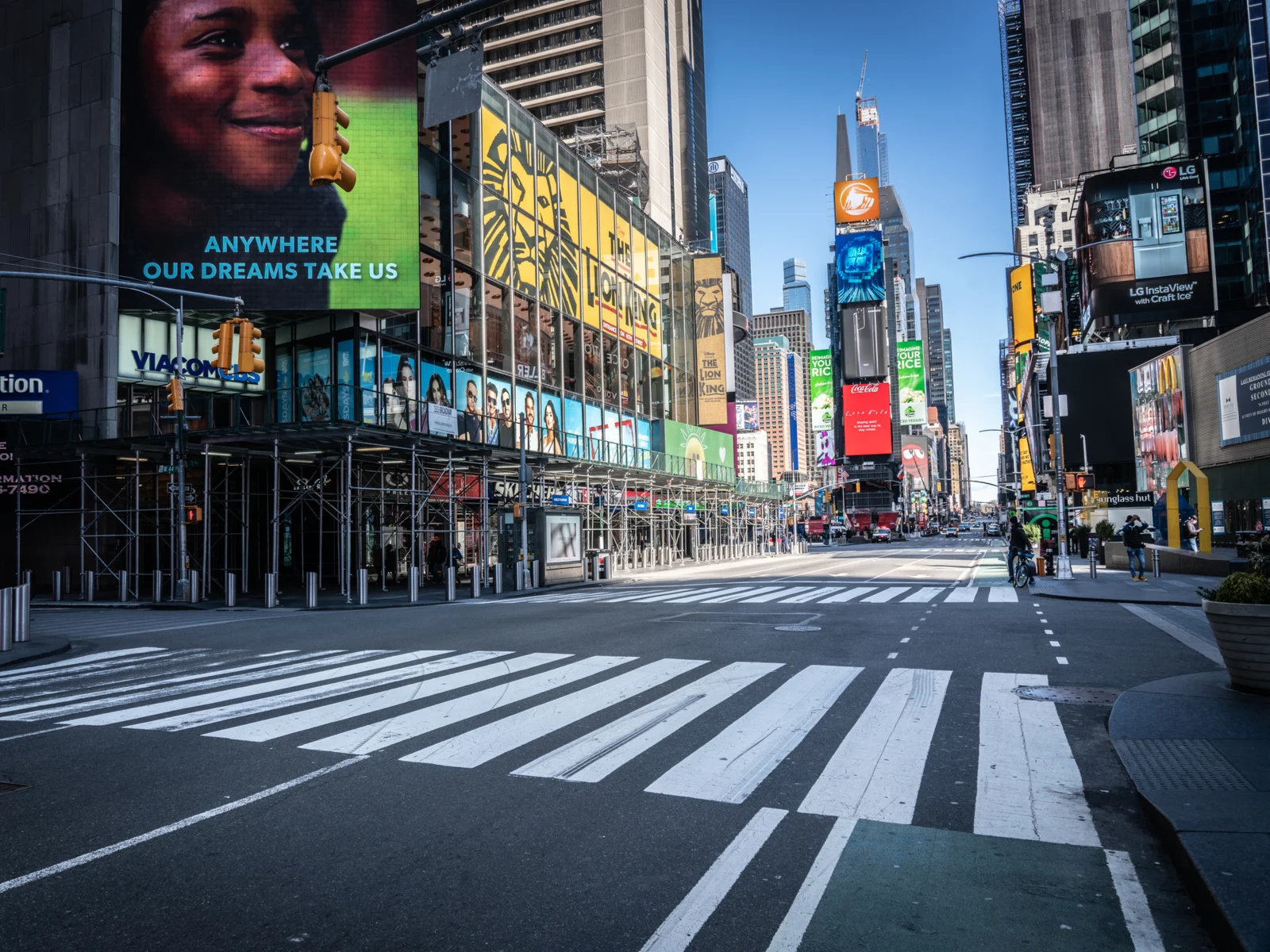 Picture of Times Square viewed from the distance