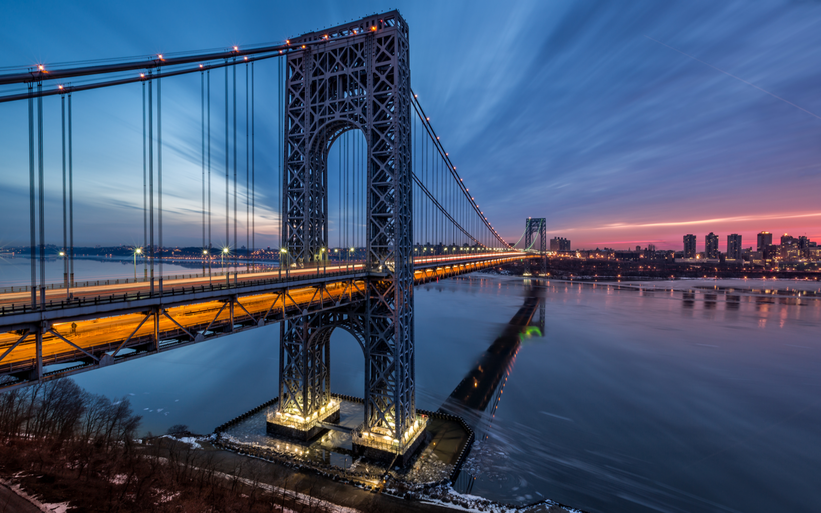Dusk view of the George Washington Bridge for a piece on the best things to do in New Jersey