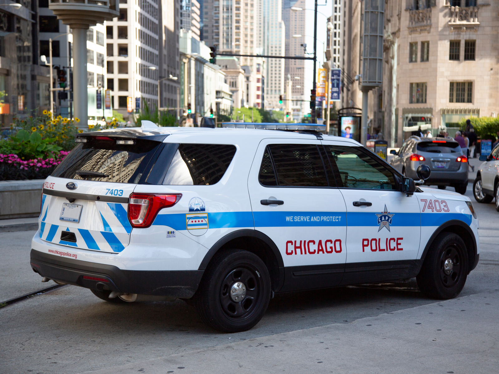 For a post on Is Chicago Safe, a police car on the Inner Loop