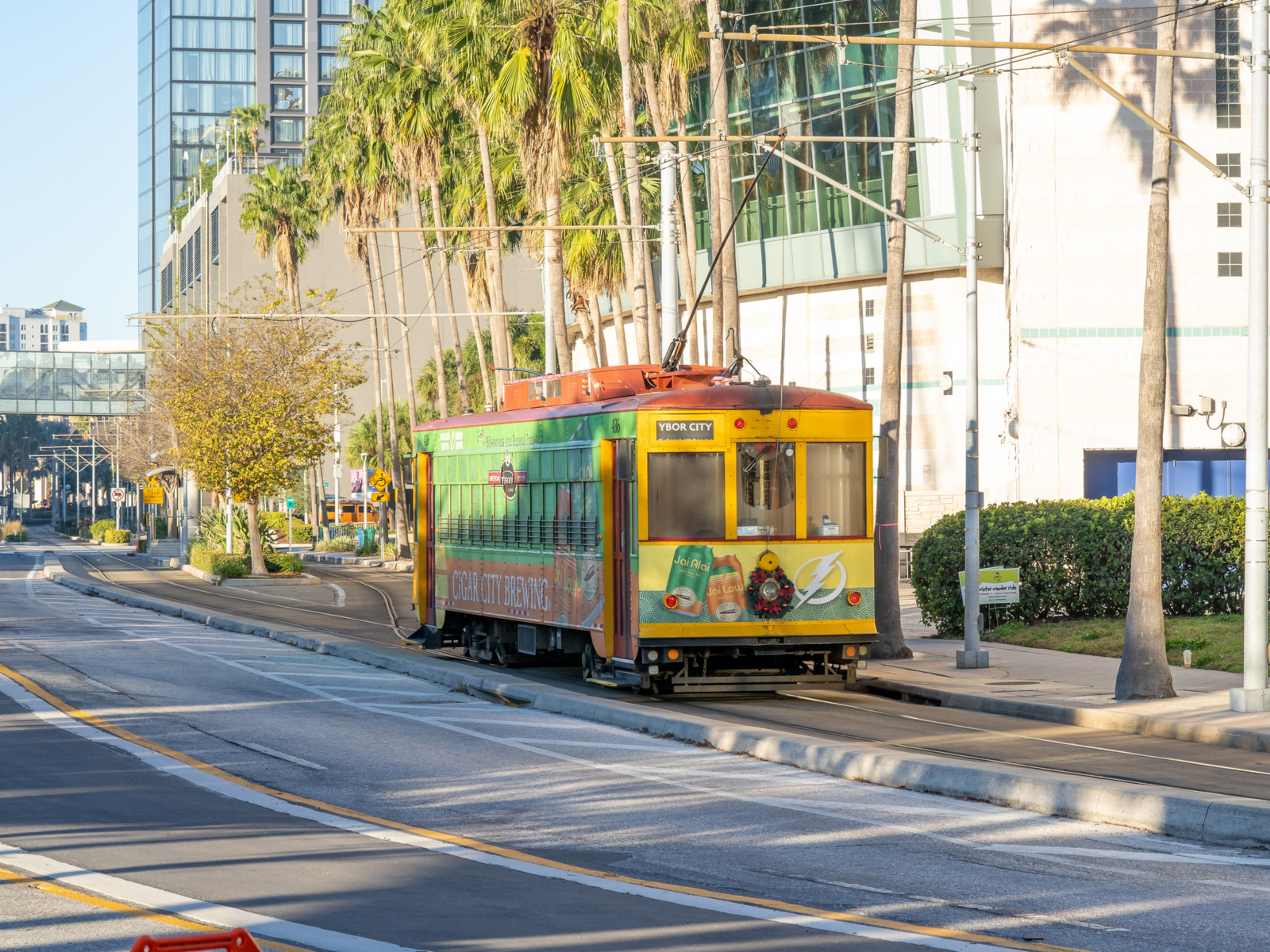Electric tram in Tampa