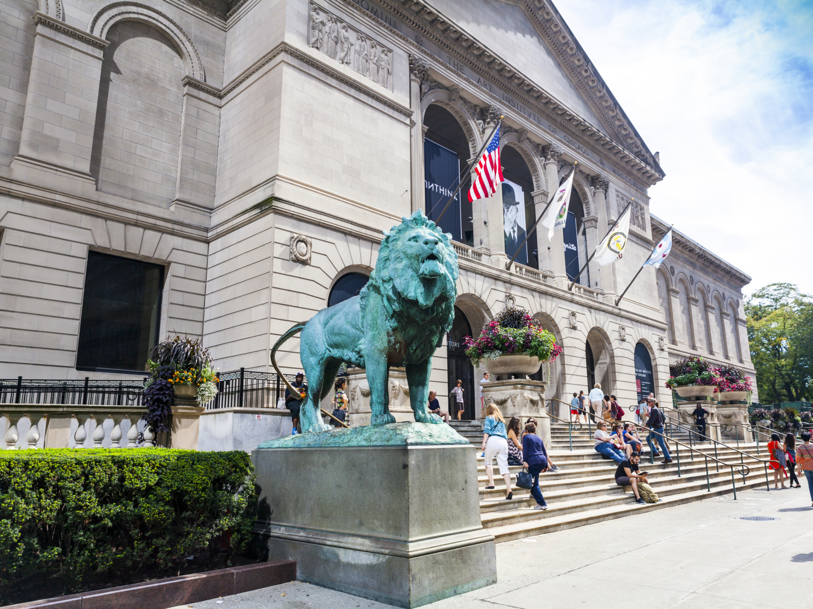 Image of the Chicago Art Institute, one of the best things to do in Chicago