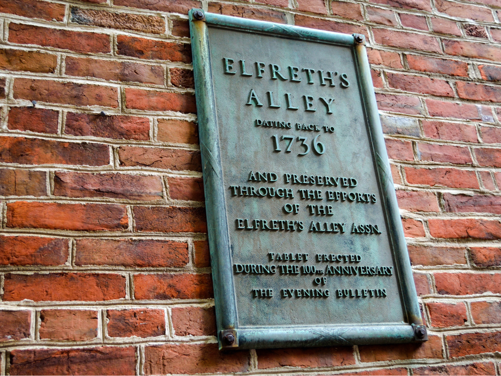 Elfreth's Alley Museum, one of the best things to do in Philadelphia, as viewed from the outside