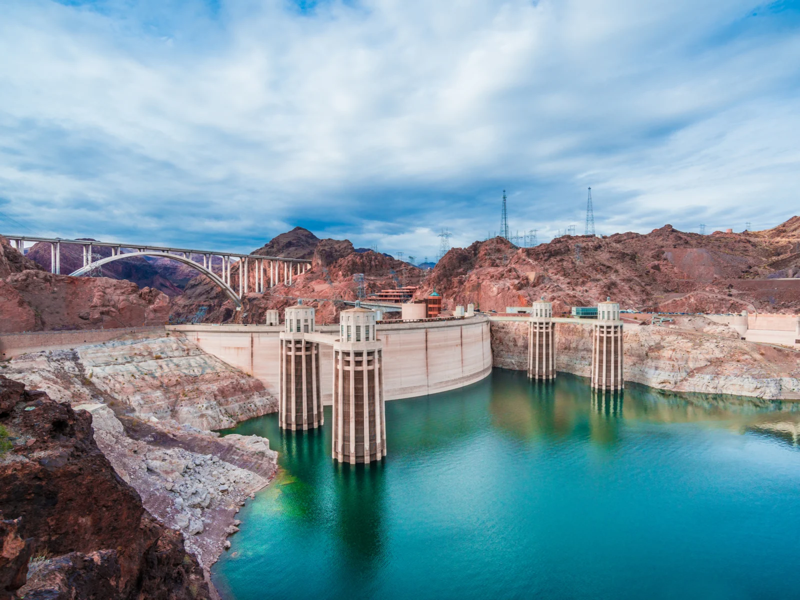 Hoover Dam and Lake Mead National Recreation Area, one of Las Vegas's best things to do