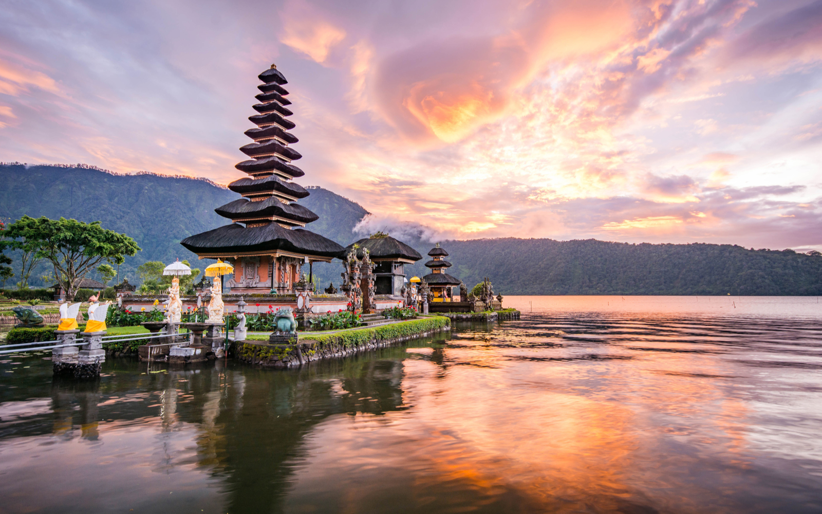 Pura Ulun Danu Bratan pictured at sunset during the best time to visit Bali