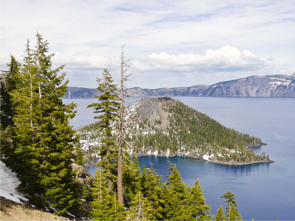 Crater lake, one of the best lakes in the US, pictured in the Winter