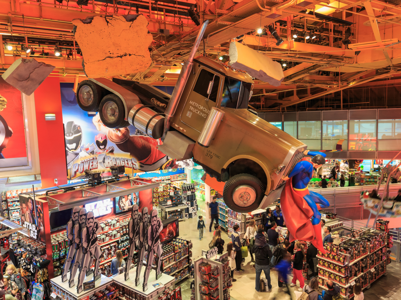 Amazing view of America's best toy store, the Toys R Us in New York City