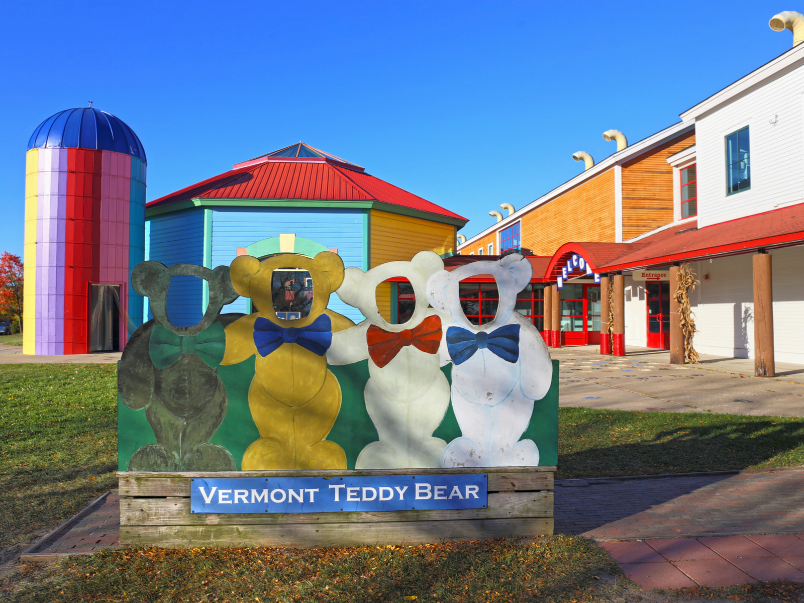 Vermont teddy bear factory, one of the best places to visit in Vermont