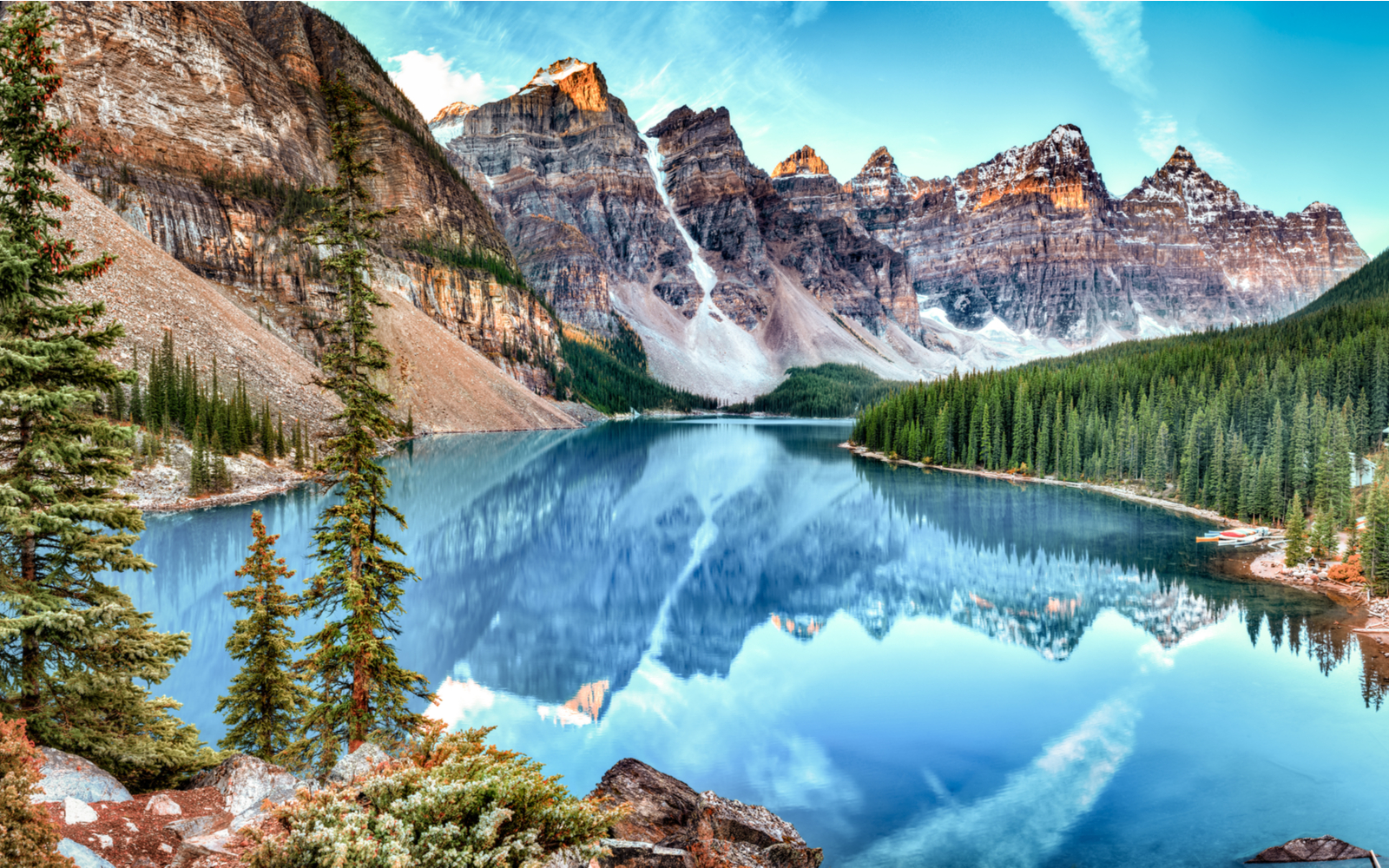 Moraine lake pictured during the best time to visit Banff National Park
